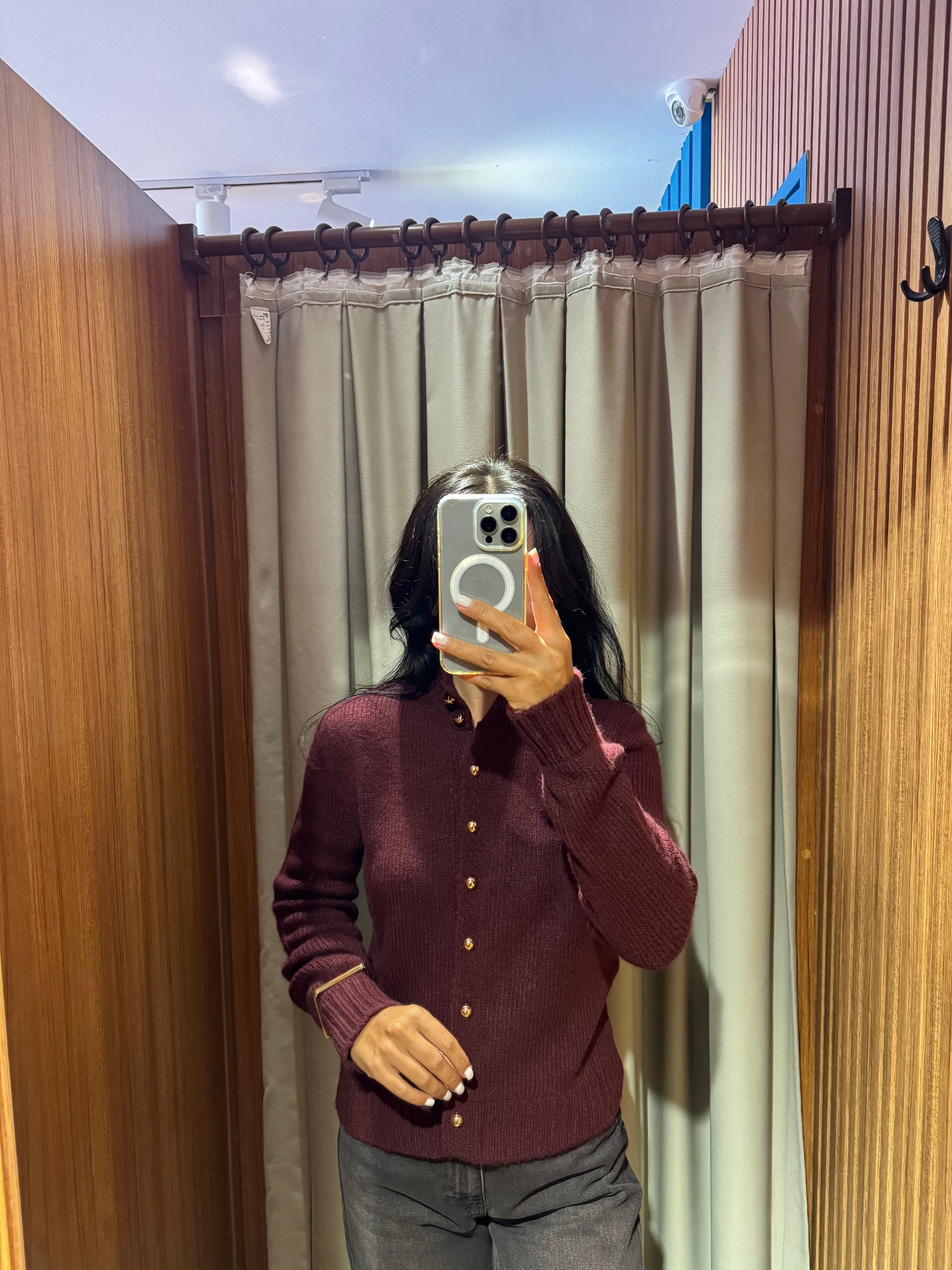 Gold Düğmeli Hırka