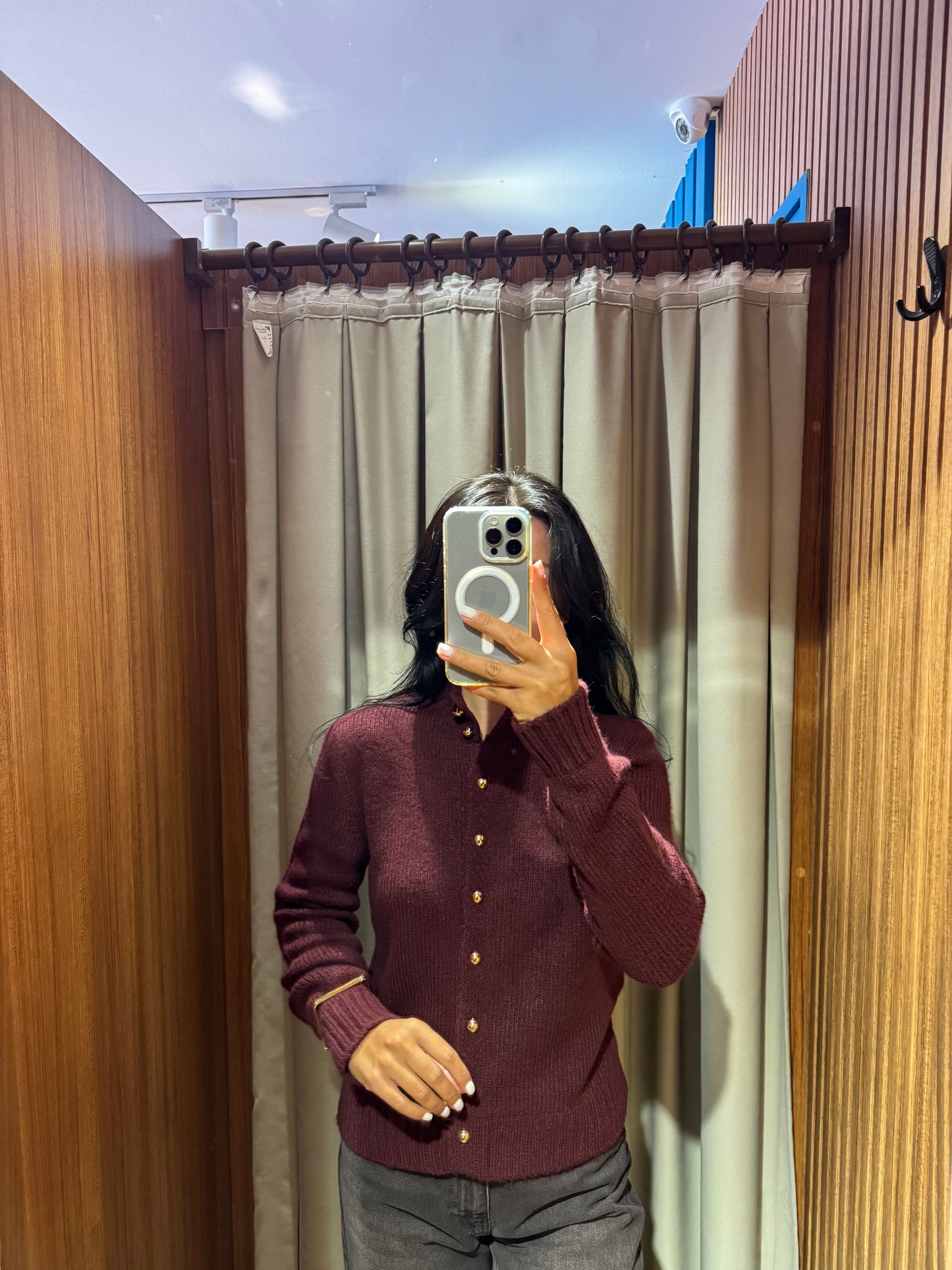 Gold Düğmeli Hırka