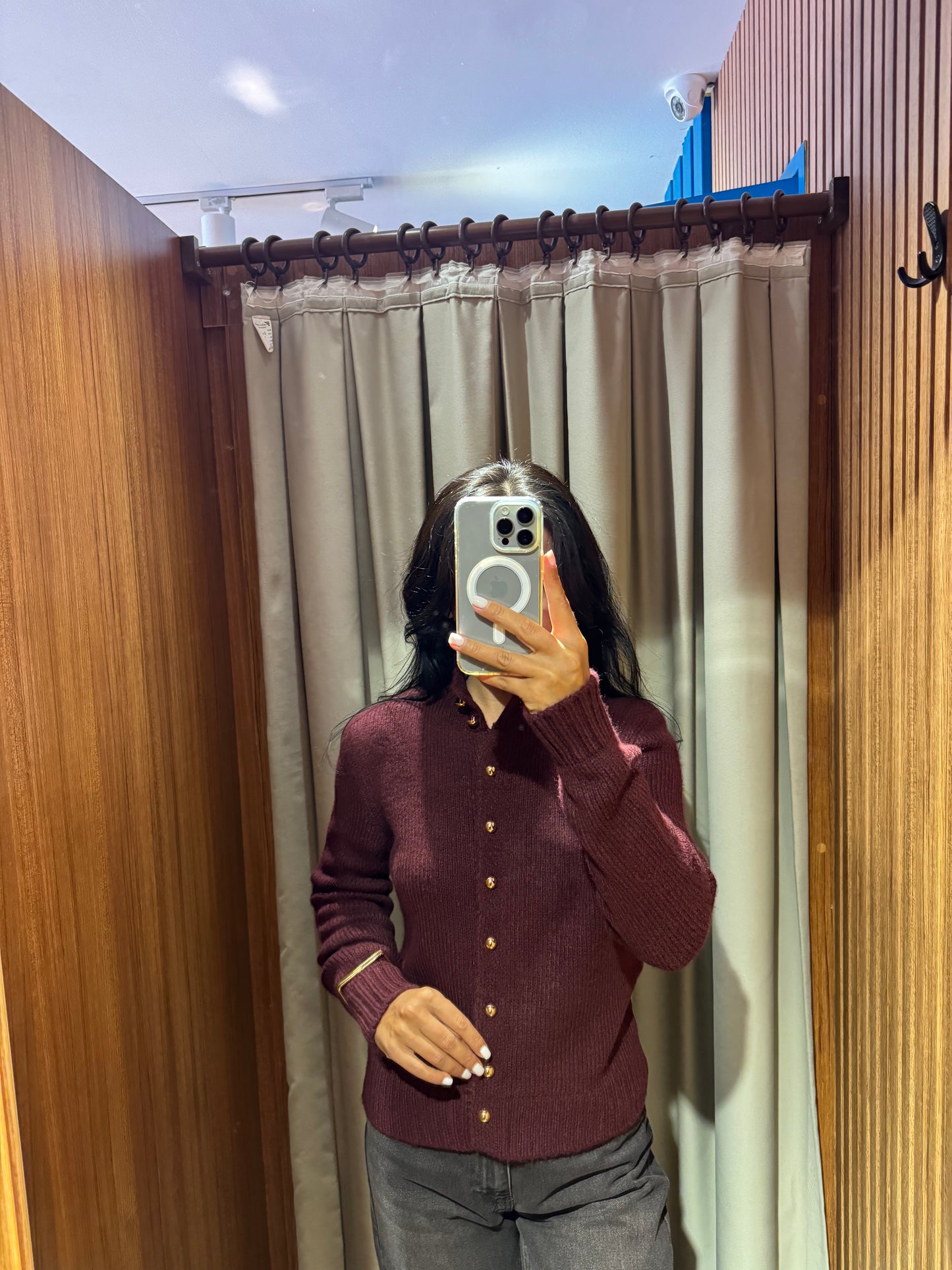 Gold Düğmeli Hırka