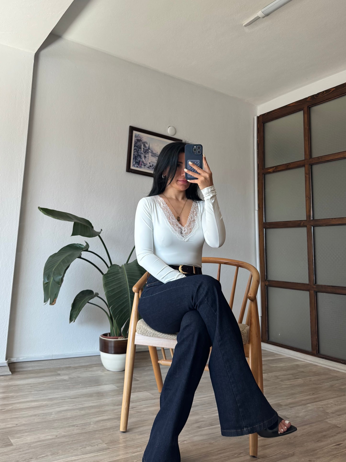 Yakası Dantel Bluz