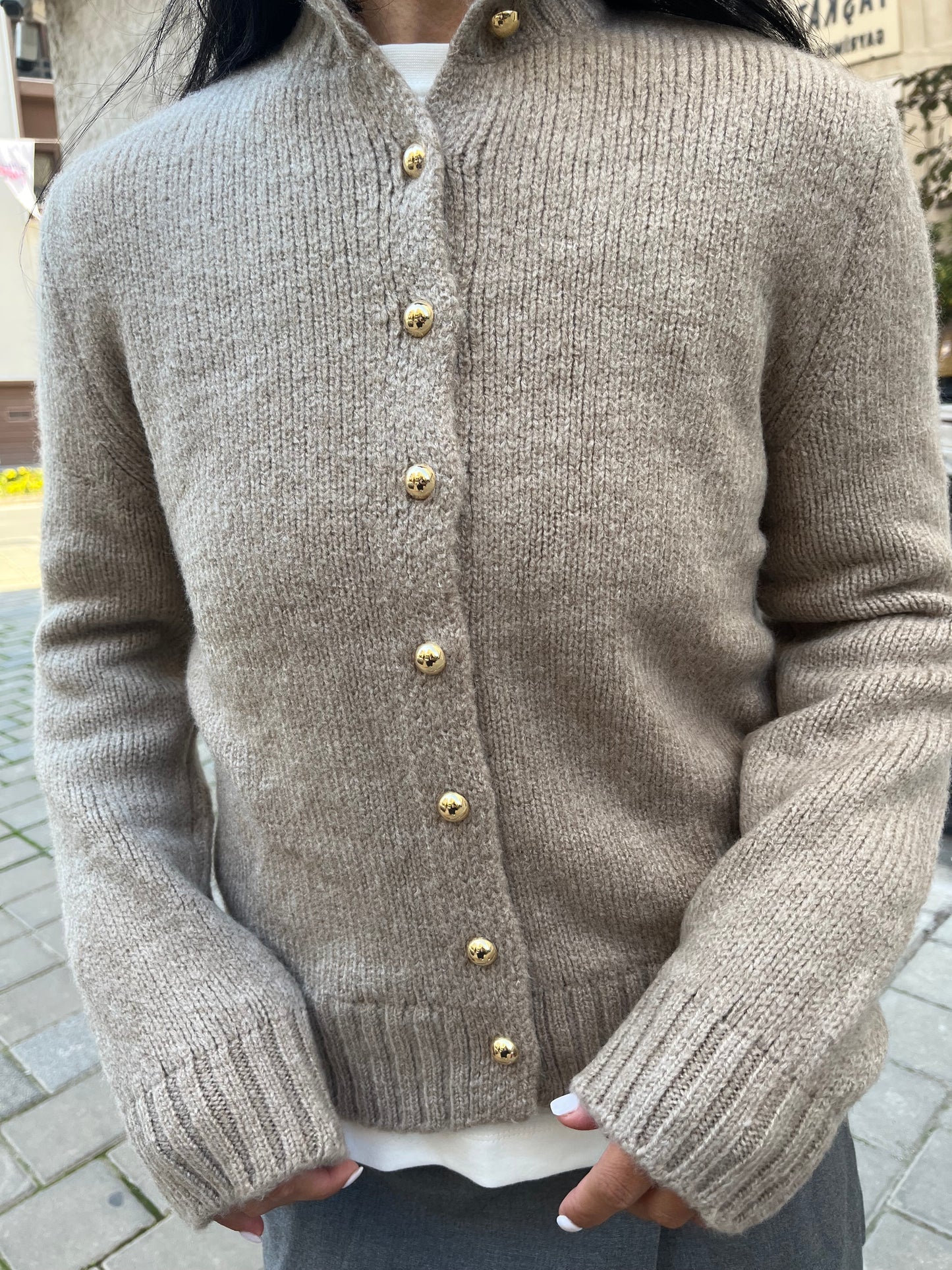 Gold Düğmeli Hırka