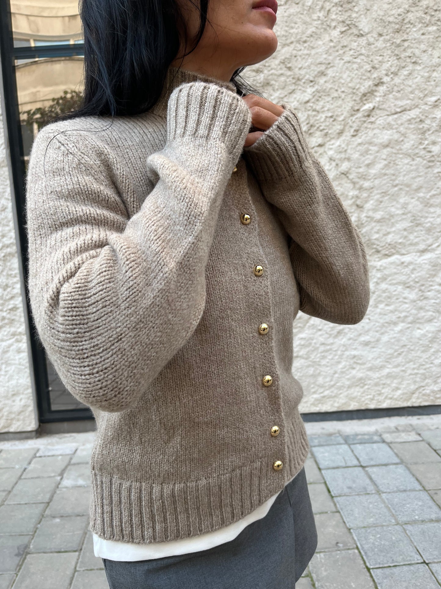 Gold Düğmeli Hırka