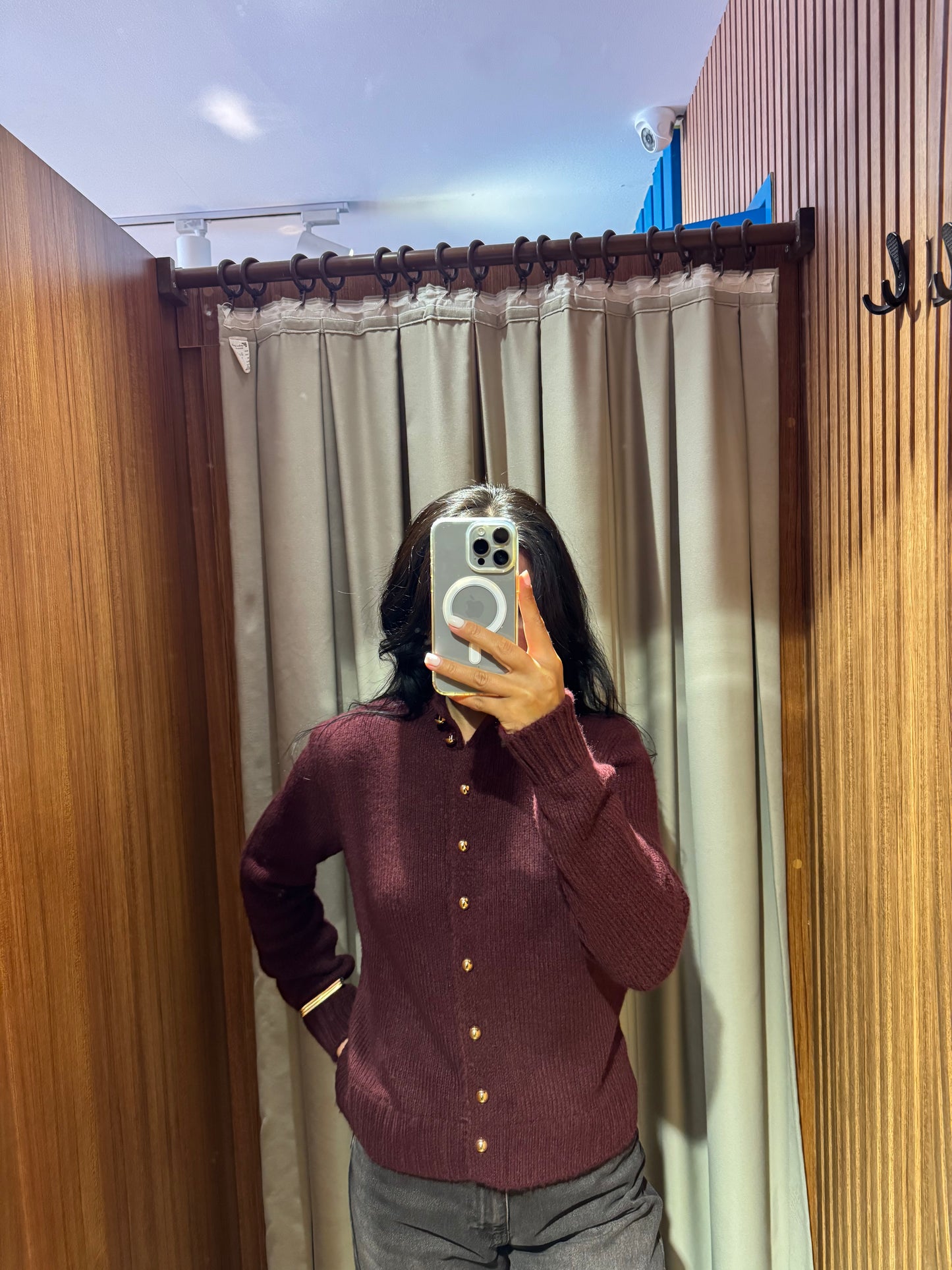 Gold Düğmeli Hırka